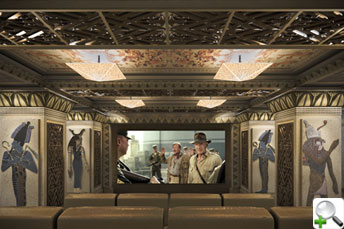 Элитный домашний кинотеатр в египетском стиле, разработанный Тео Каломиракисом