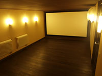 Домашний кинотеатр с полной акустической проработкой помещения (21 фото)