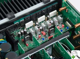 3D-����������� 7.1-��������� AV ������� AVR600 - ���.7