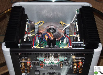 ������ ��������� PS Audio BHK Signature 250 � ���������� ������������ ����������� � ���.1